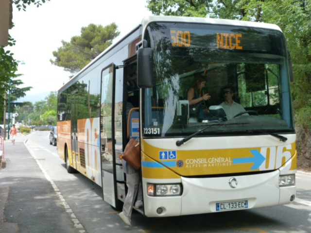 12 bus to Nice